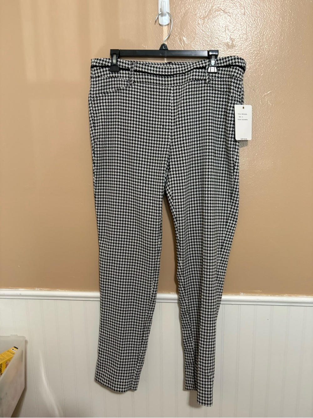 Zac & Rachel Size 12 Black/White Houndstooth Pant NWT